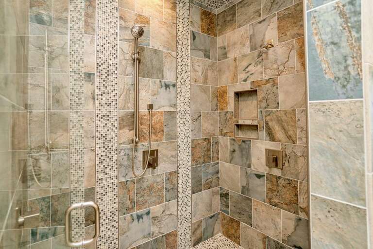 1 Emerald of the Seas Bathroom 