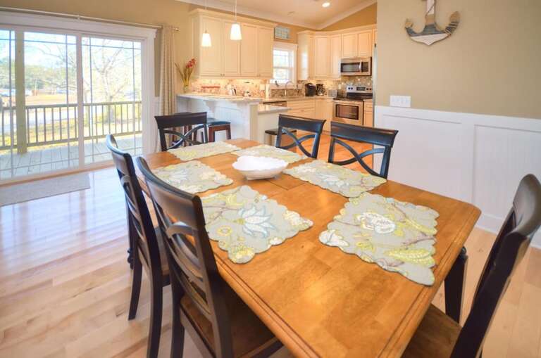 1 Fab Island Retreat 6007 E-large-010-002-DiningKitchen-1500x994-72dpi