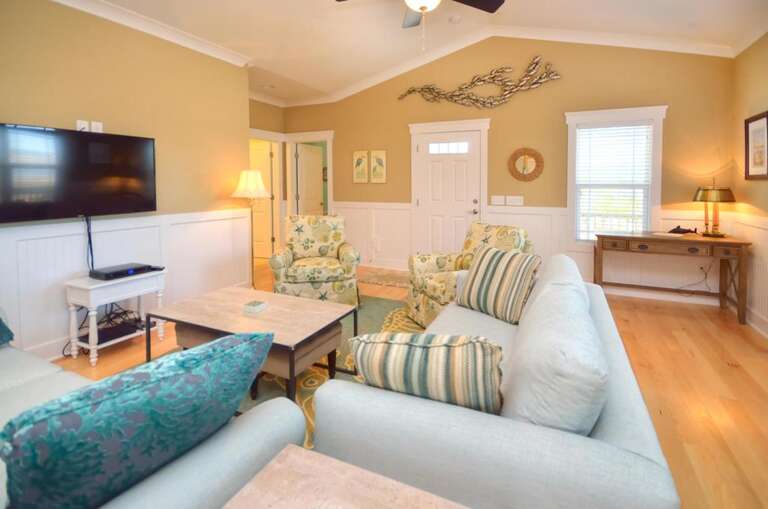 1 Fab Island Retreat 6007 E-large-005-007-Living Room-1500x994-72dpi