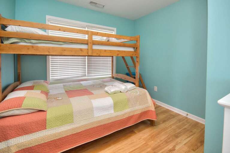 Bunk bed twin/double