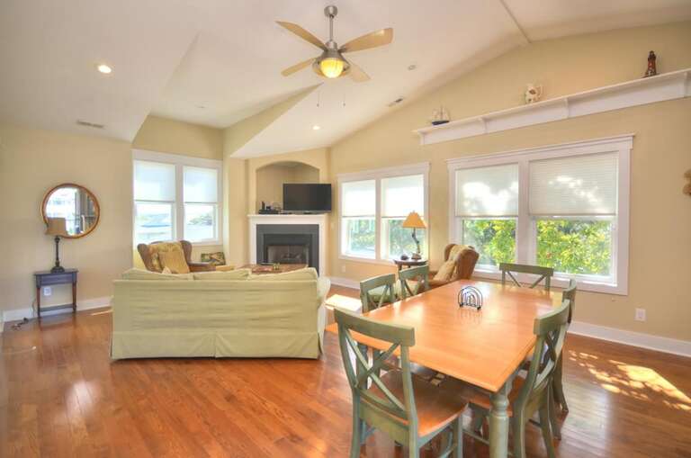 107 SE 55th St Oak Island NC-large-003-023-LivingDining Area-1500x994-72dpi