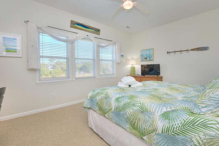 302 37th Place East 24