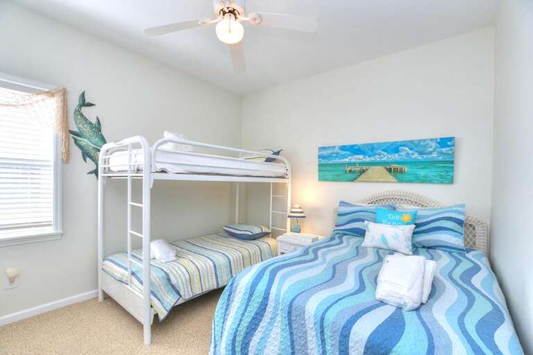 302 37th Place East 30