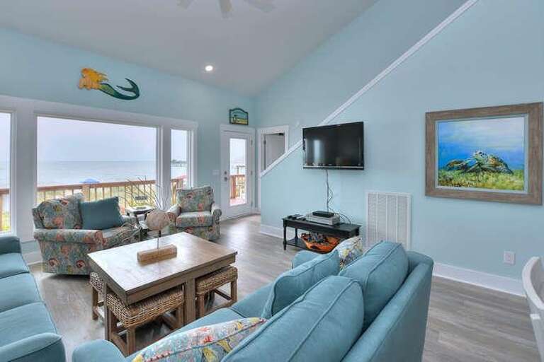 1429 E Beach Drive Beach Tonic-small-010-036-DSC 0319 20 21 Enhancer-666x444-72dpi