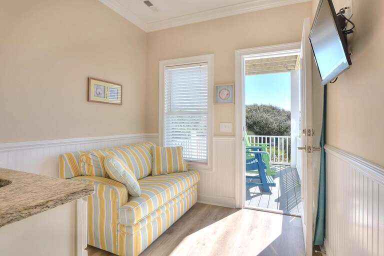 2nd Living Area