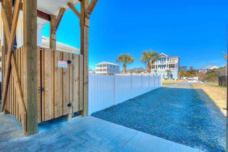 4316 E Beach Dr Gypsea Oak-large-044-029-DSC 1552 3 4 Enhancer-1500x1000-72dpi