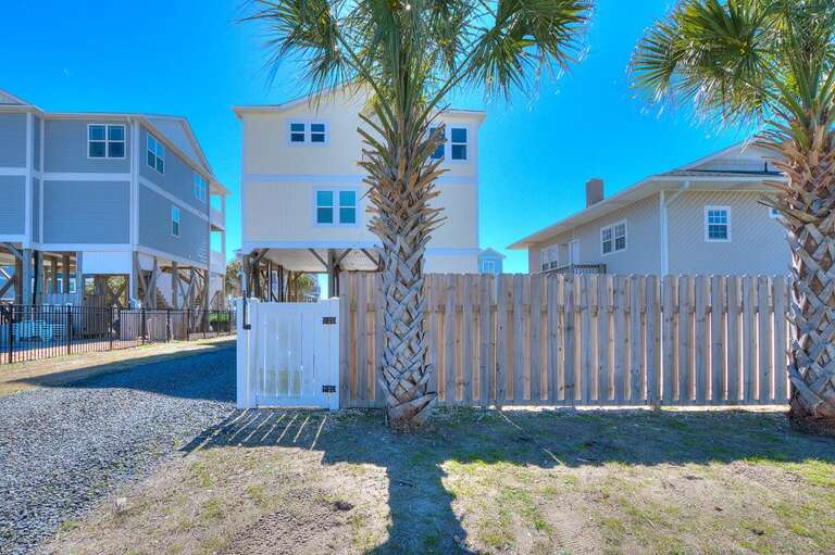 4316 E Beach Dr Gypsea Oak-large-045-033-DSC 1567 8 9 Enhancer-1500x999-72dpi