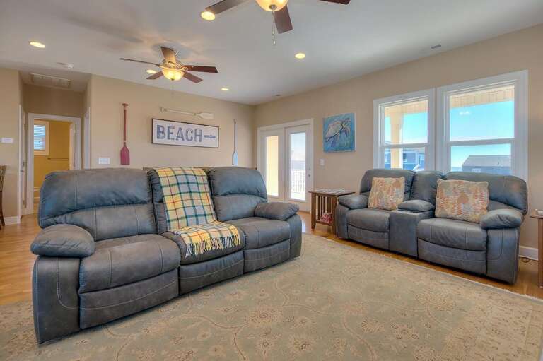 4316 E Beach Dr Gypsea Oak-large-008-066-DSC 1627 8 9 Enhancer-1500x999-72dpi