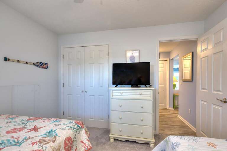 Double and Twin Bedroom with Dresser and TV
GW 10.22.24
