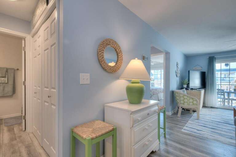 Foyer Lamp
GW 10.22.24