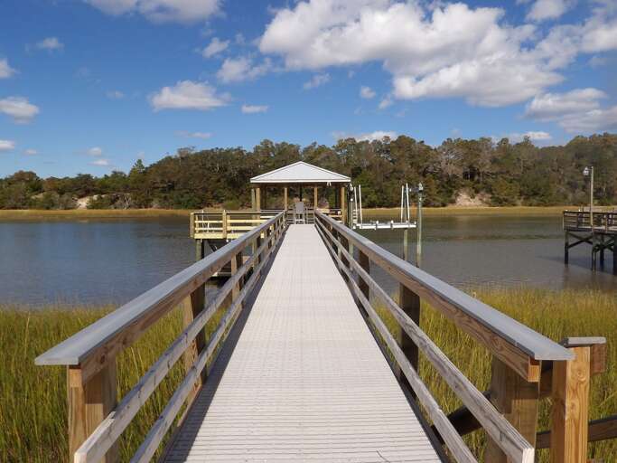 Dock