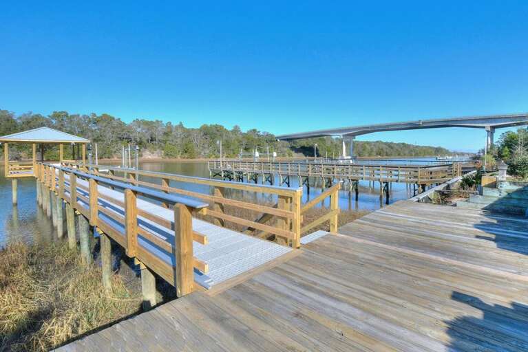 Dock