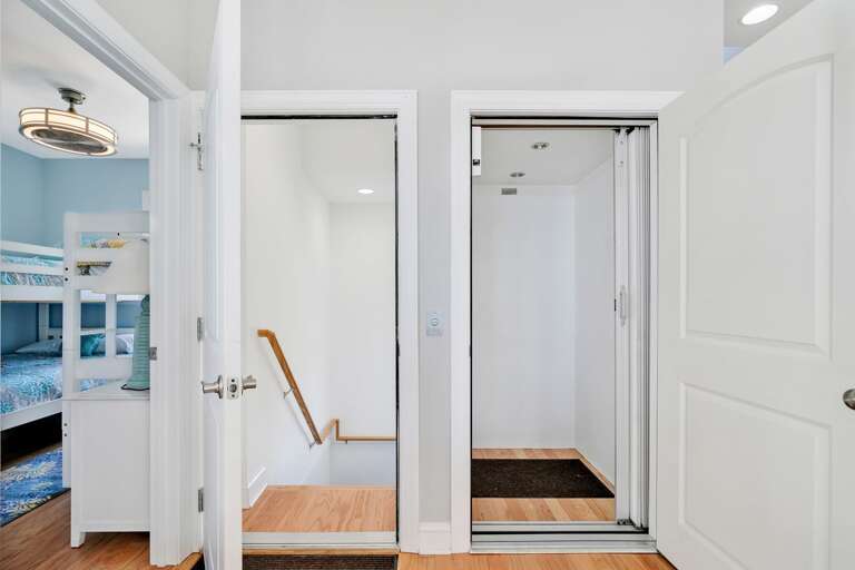 Elevator & Stairway Entrance