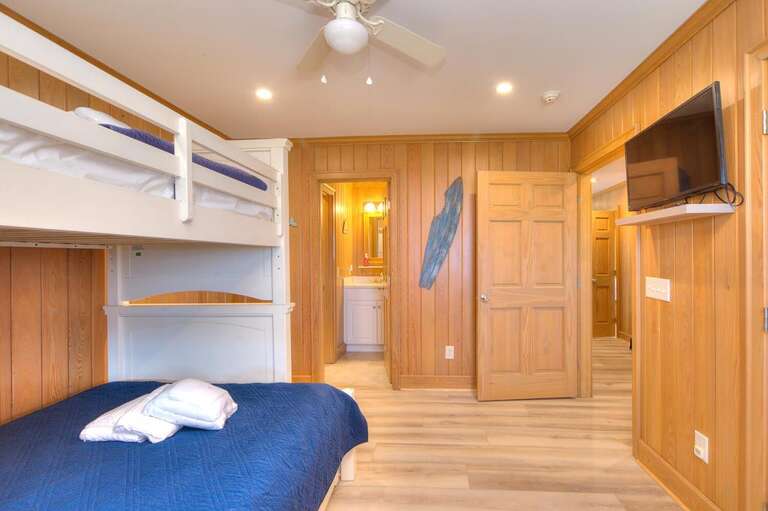 Bunk Bed twin/double
GW 5.30.23