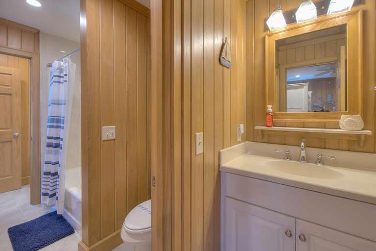Full bathroom with shower/tub
GW 5.30.23