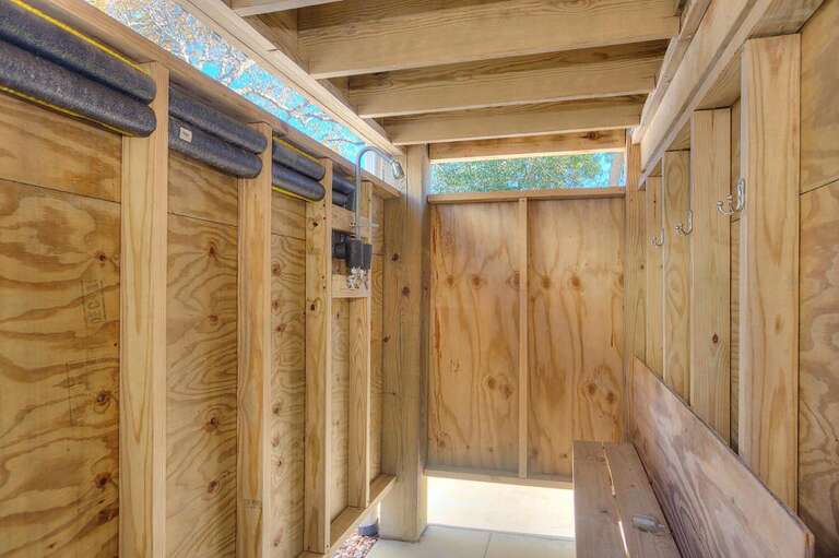 Inside of outdoor shower
GW 12.2022