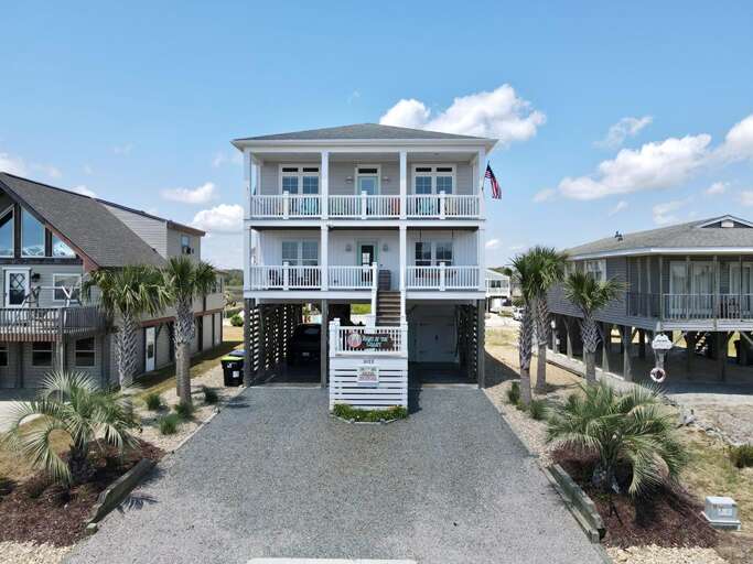 A Toast at the Coast 