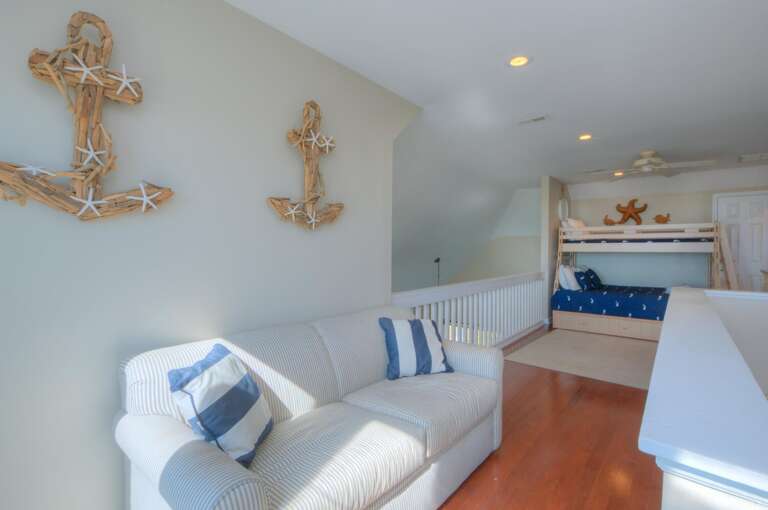 2nd Living Area