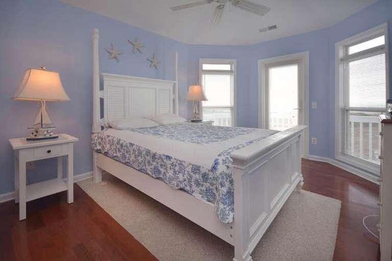 Miracle Point Kings Lynn Dr-small-027-9-Bedroom 2-666x444-72dpi