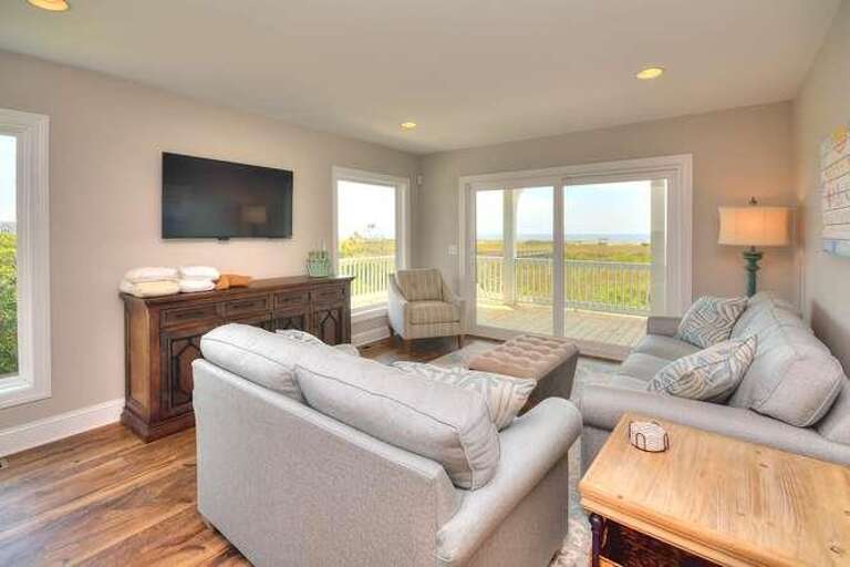2nd Living Area
