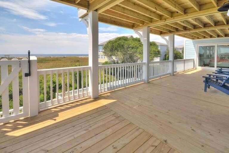 Sea Cure 120 SE 63rd St Oak-small-023-26-Lower Porch-666x444-72dpi