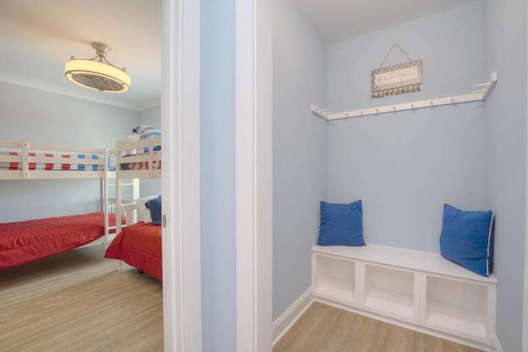 Bedroom 
GW
