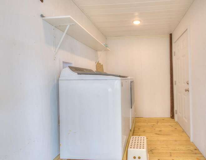 Humble by the Sea 26.1 GW 12.2022 Laundry Area