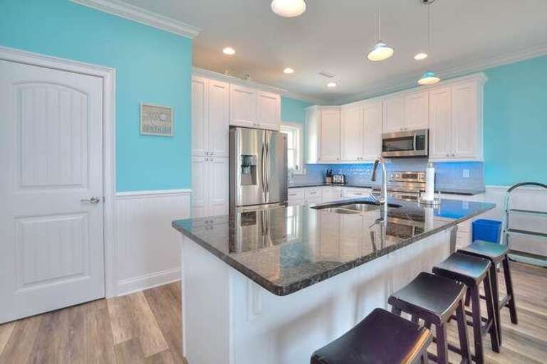 4017 E Beach Dr Heas by the-small-010-10-DSC 5560 1 2 Enhancer-666x445-72dpi