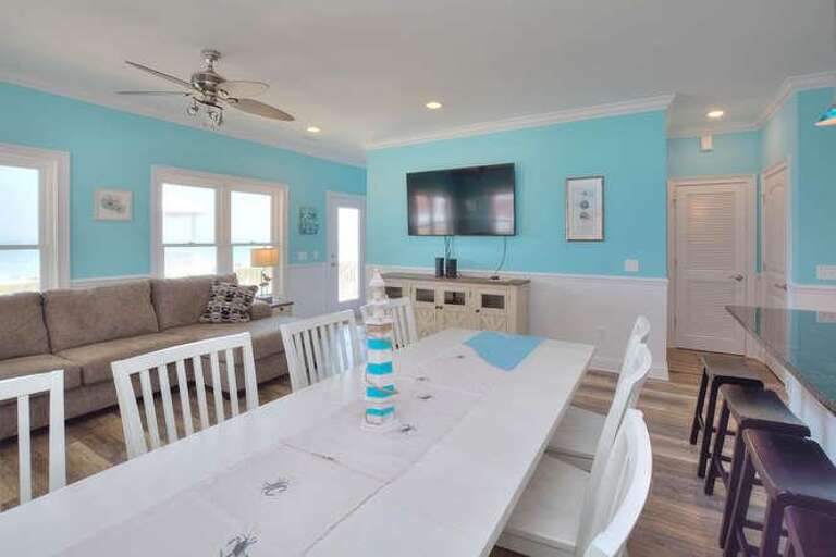 4017 E Beach Dr Heas by the-small-009-25-DSC 5569 70 71 Enhancer-666x445-72dpi