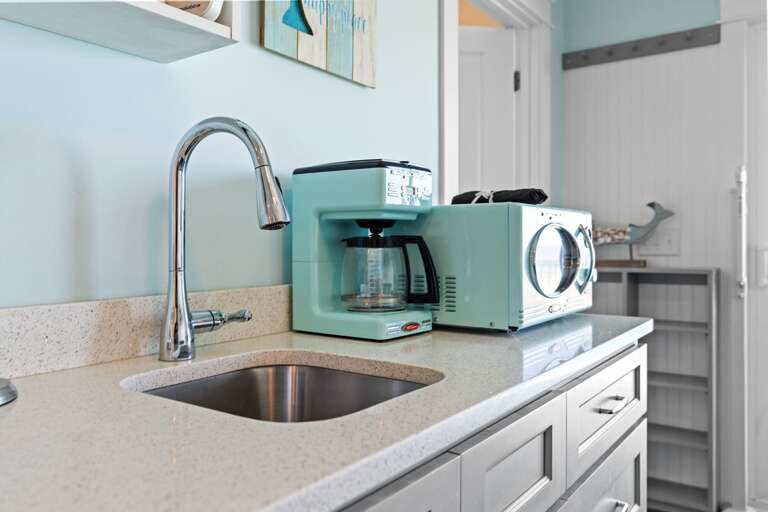 Kitchenette
CAM 9-6-25