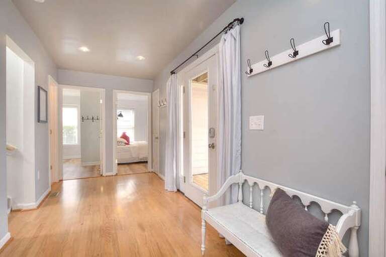 2017 W Pelican Dr Oak Island-small-027-5-Foyer-666x444-72dpi