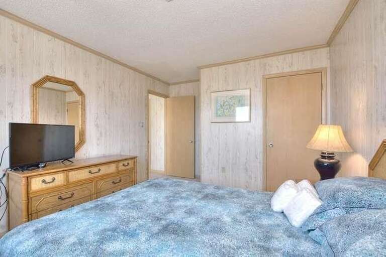Queen Bedroom with TV
