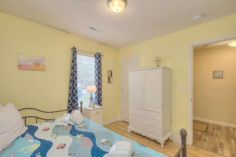 2 Looney Dunes 24 GW 11.2022