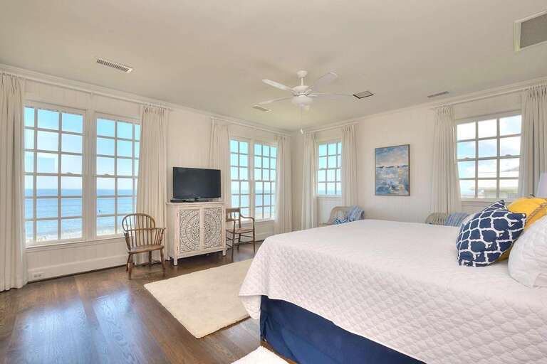 King Bedroom