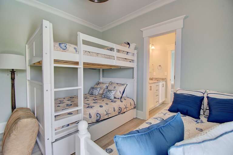 Bunk Beds double/double with twin trundle and twin bed