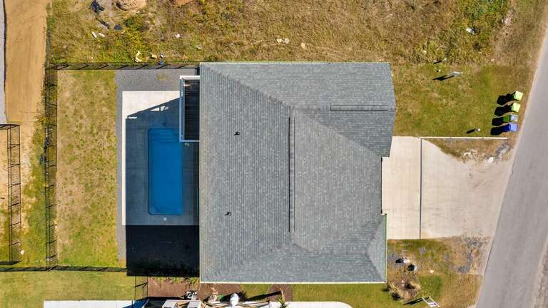 A Perfect Landing Sky View 5 Aerial Views
CG 10.2022