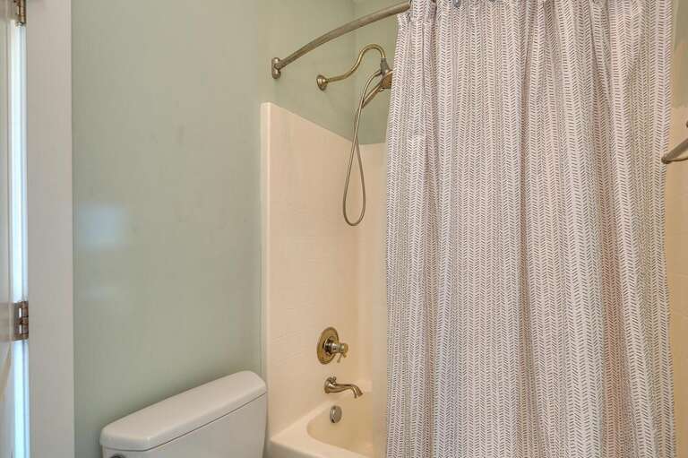 Bathroom 
GW 2.2023