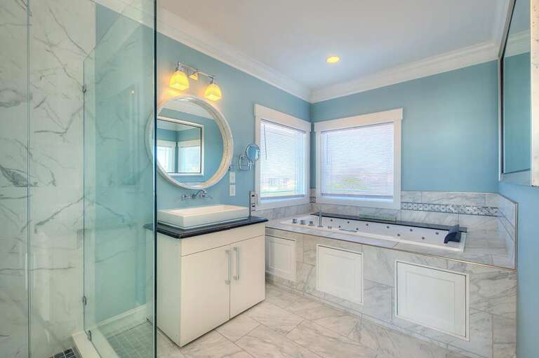 Bathroom 
 GW 2.2023
