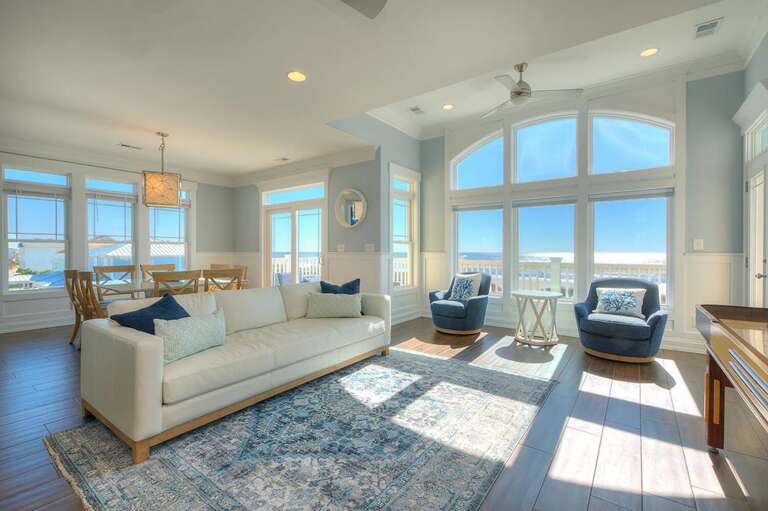 Living Room 
GW 2.2023