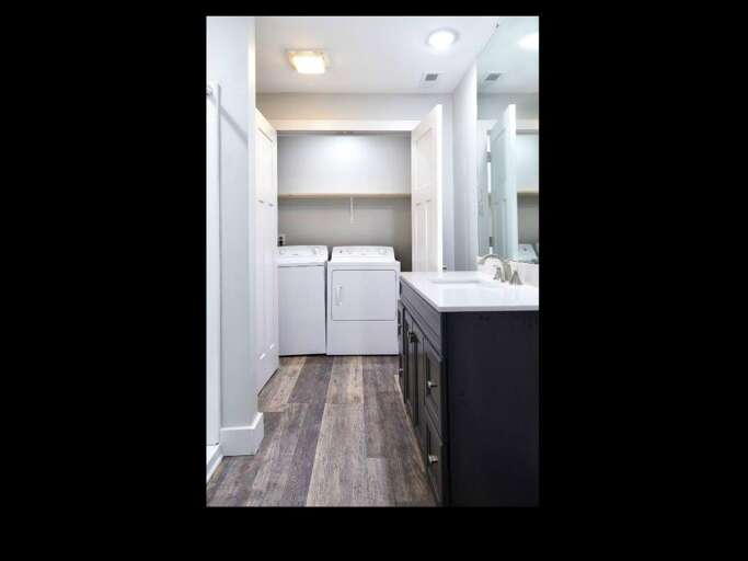 Anchor Down Washer/Dryer