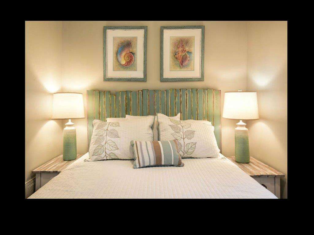 Anchors Up Oak Island, NC 4 Bedroom Vacation Rental for 10 Guests