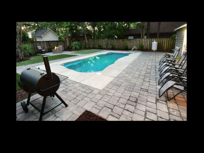 Anchors Up Pool and Grill