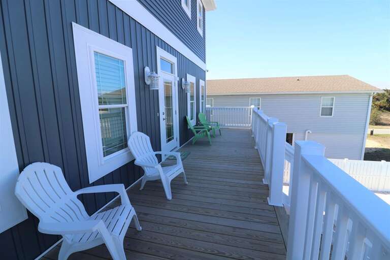 back deck furniture.JPG