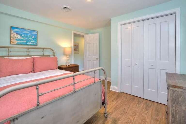 7702 E Beach Dr Oak Island NC-small-024-2-DSC 4642 3 4 Enhancer-666x445-72dpi