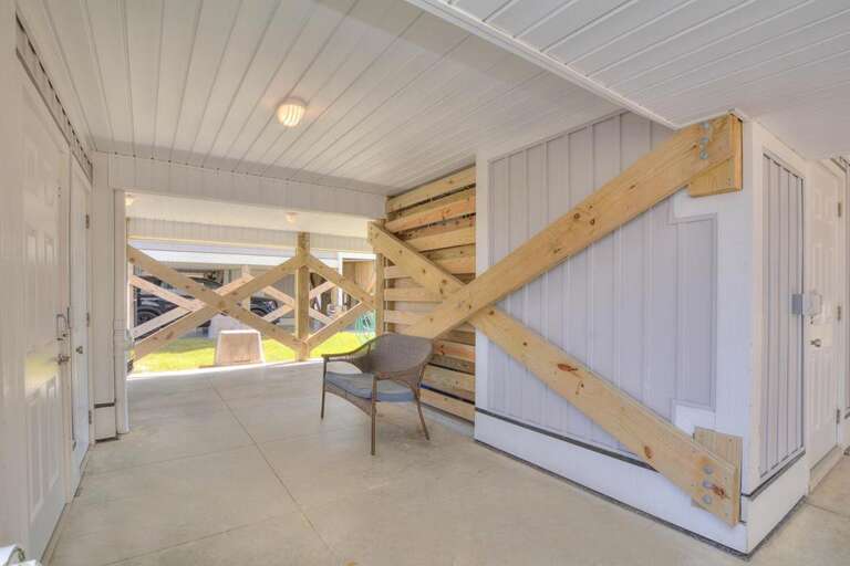 Beach Landing 74 Ground Level Elevator Lounge Area