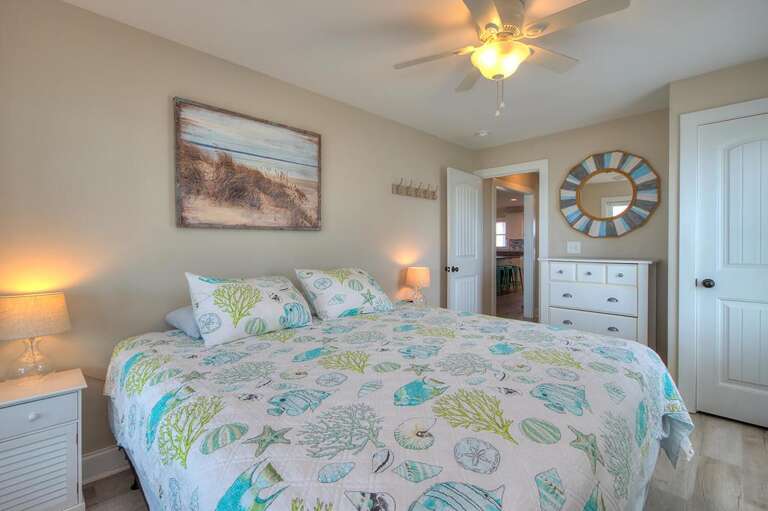 Coral and Fish King Bed
GW 5.26.23