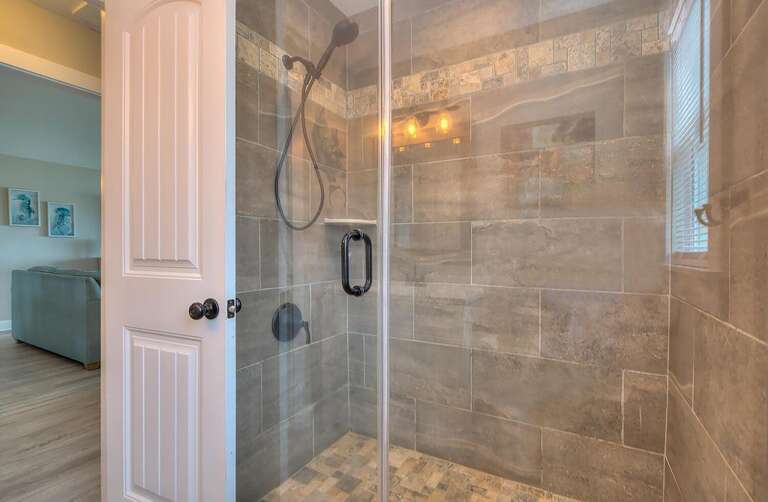 Full Bathroom Walk in Shower
GW 5.26.23