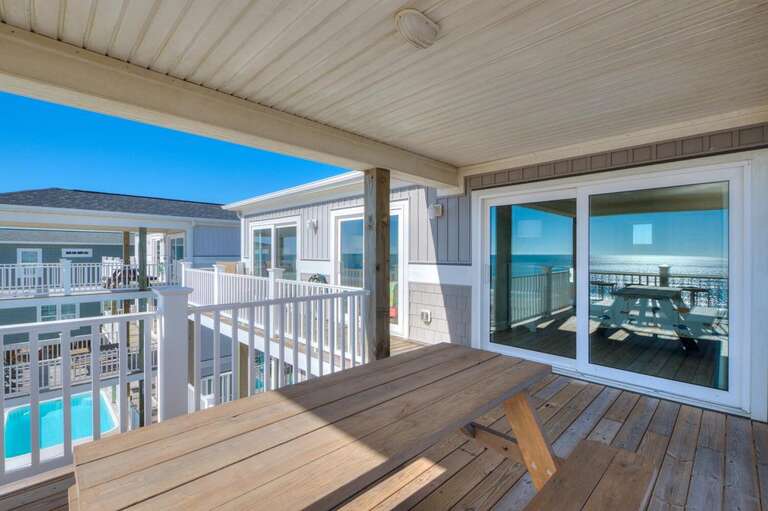 Beach Landing Too 49 GW 1.2023