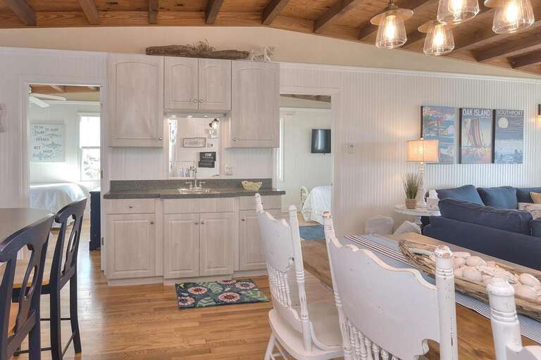 Kitchen/Dining