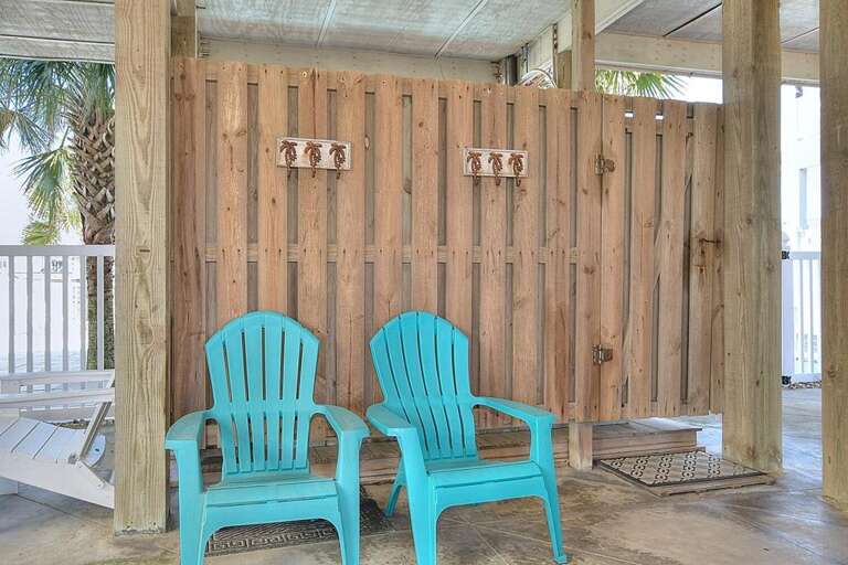 Enclosed Outdoor Shower